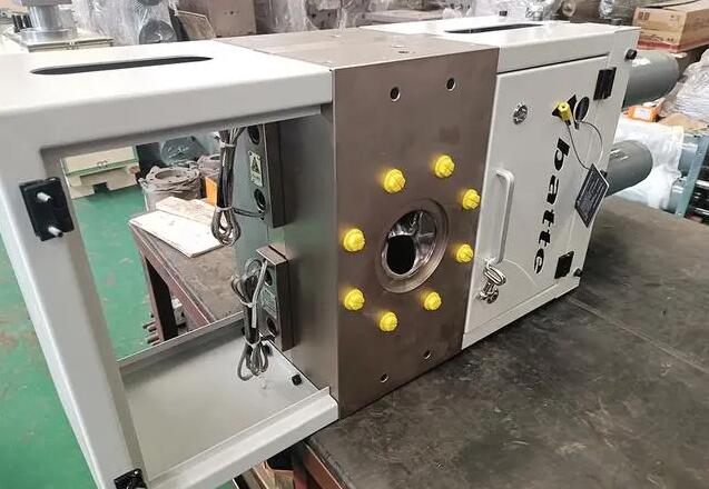 PE sheet extrusion screen changer