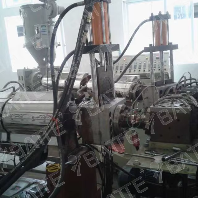hydraulic screen changer for HDPE sheet extrusion