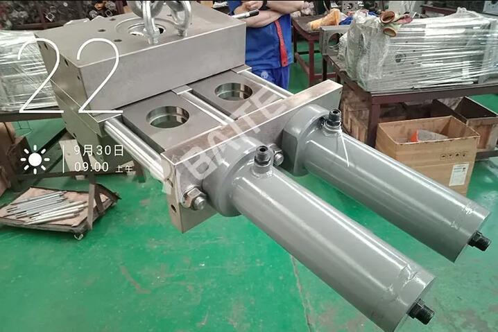 hydraulic screen changer