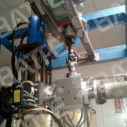PC sheet extrusion screen changer