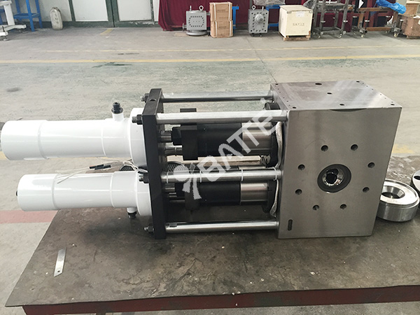 hydraulic extrusion screen changer