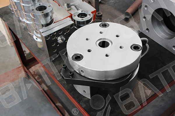 manual screen changer