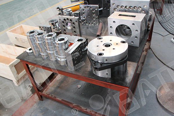 polymer screen changer for extruder