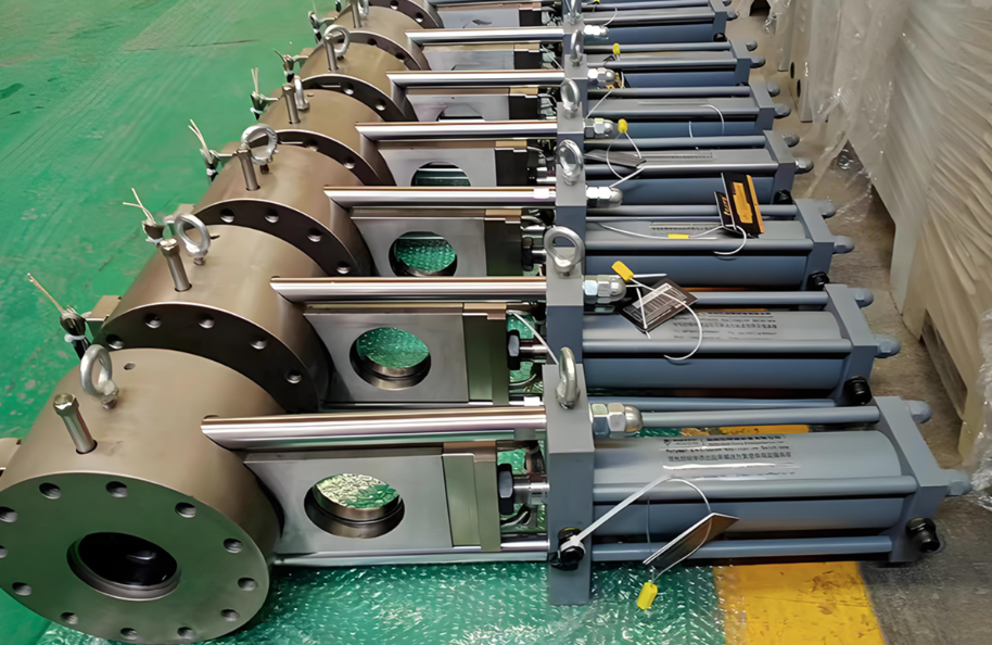 PVC pipe extruder screen changer