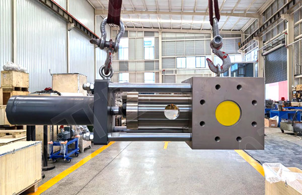 screen changer in extruder