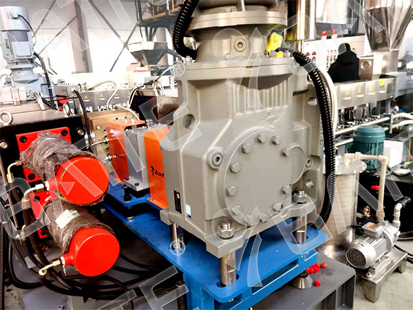 polymer melt filter in plastic granulation production line