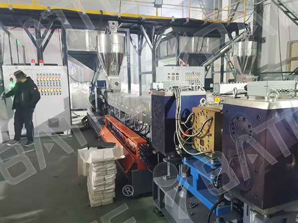 hydraulic extrusion screen changer