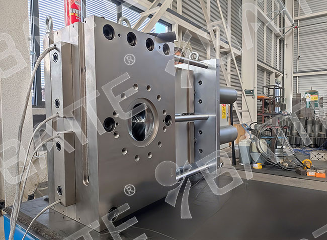 screen changer in extruder