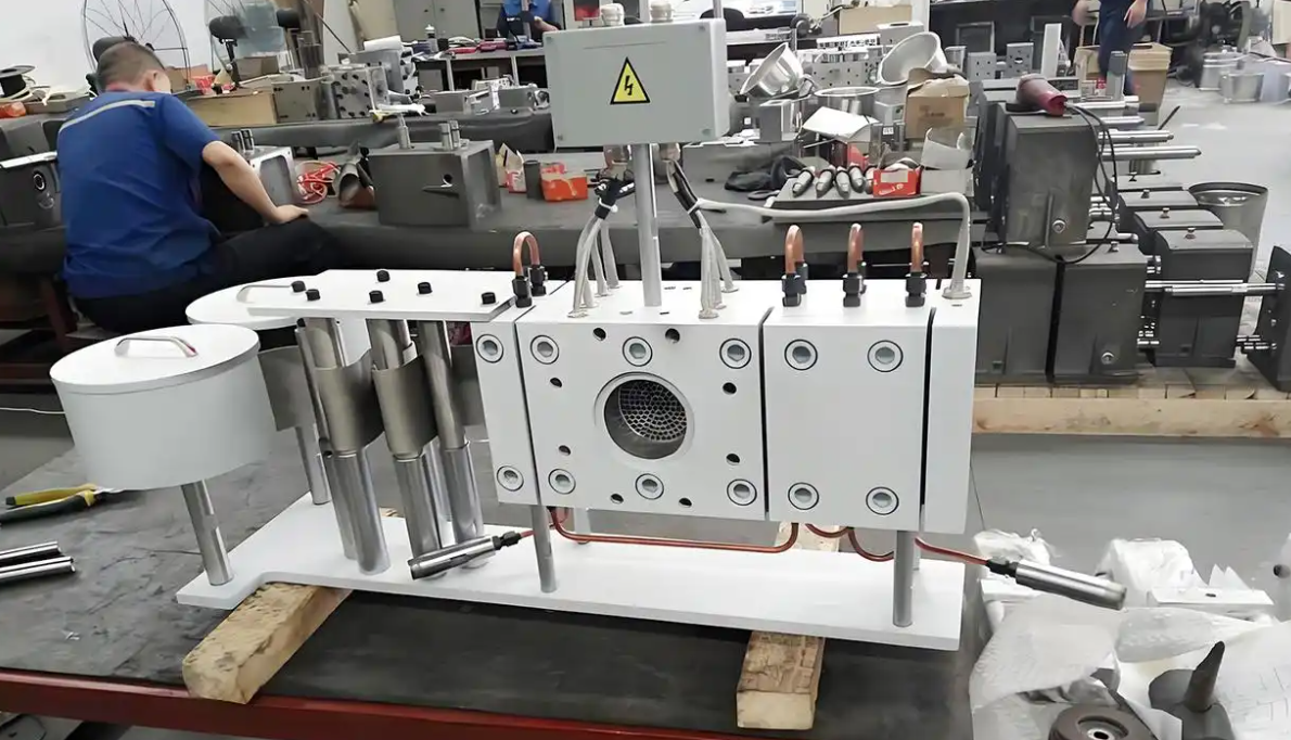 screen changer in extruder