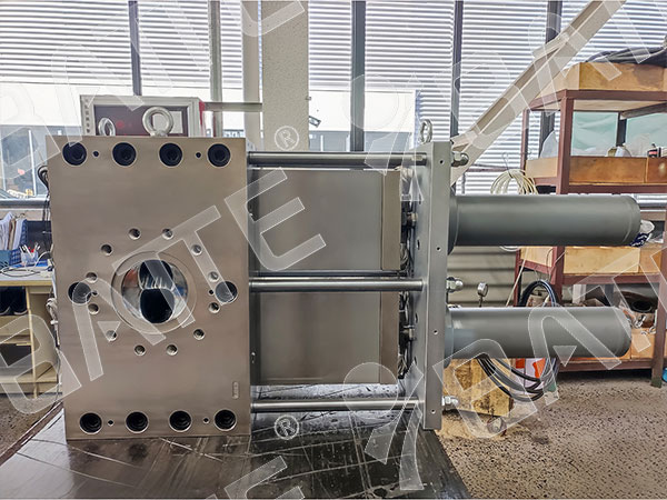 continuous screen changer in extruder
