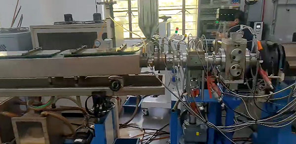 plastic pipe extrusion screen changer