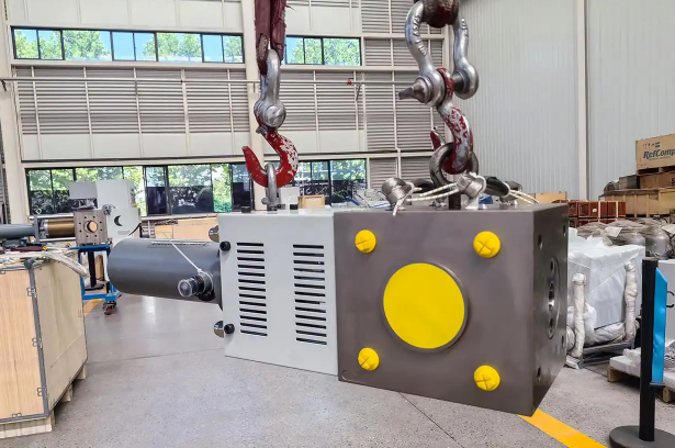 plastic extruder